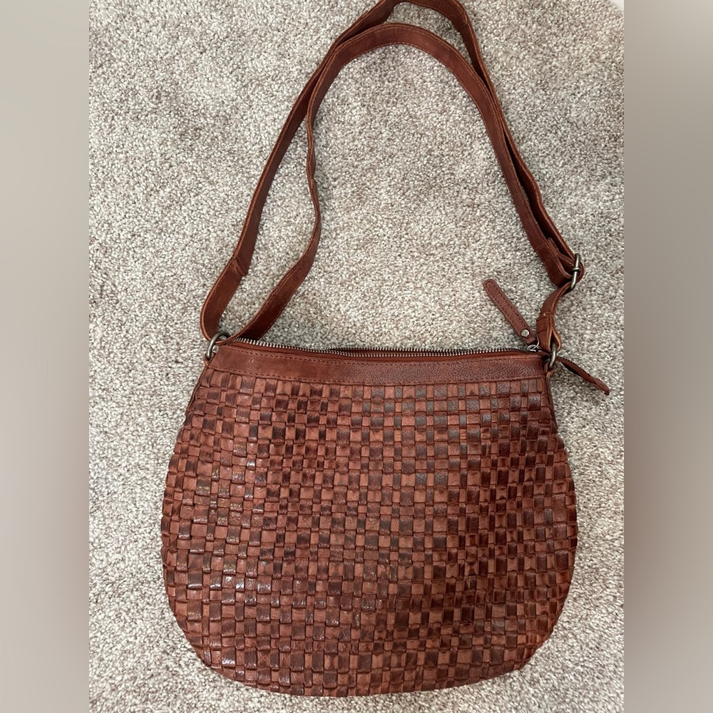 Elegant Brown Woven Crossbody Bag
